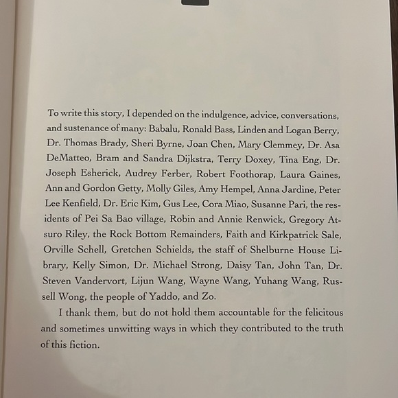 Amy Tan The Hundred Secret Senses - Picture 3 of 4